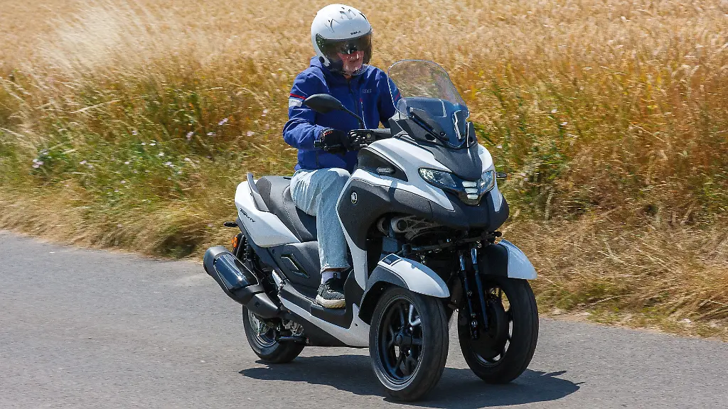 Yamaha_Tricity_300_Airbag_FotoRKM_01