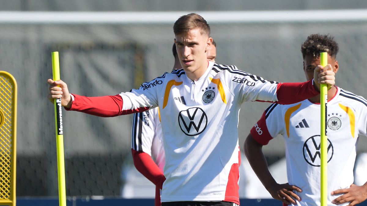 Shock for the DFB team: Nico Schlotterbeck writhes in pain