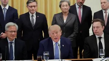 2026-09-29T195102Z_1338546591_RC26TNALU1K7_RTRMADP_3_USA-TRUMP