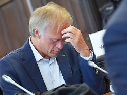 Vorwürfe zurückgewiesen: Delling: "Habe noch nie so viele Tränen gesehen"