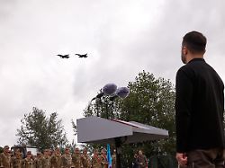Fehlende Hilfe gegen Jet-Shaheds: Großer Teil der ukrainischen F-16-Flotte soll brachliegen