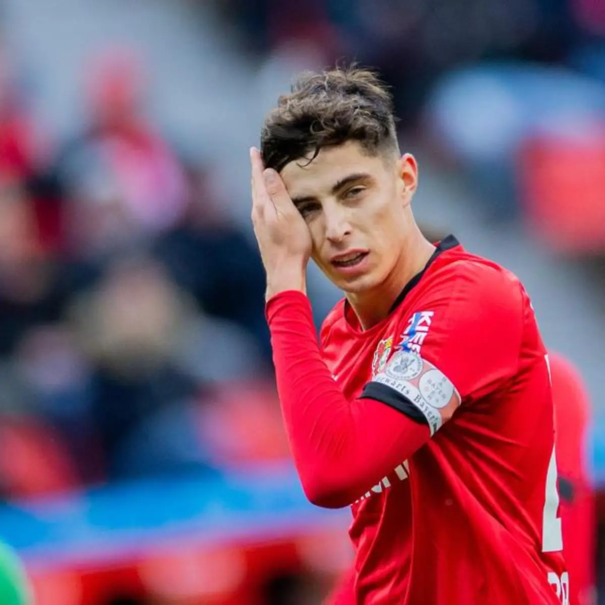 Leverkusens-Kai-Havertz-traegt-die-Kapitaensbinde