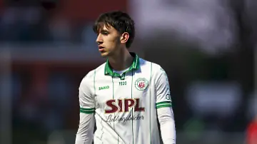 imago1076500596h