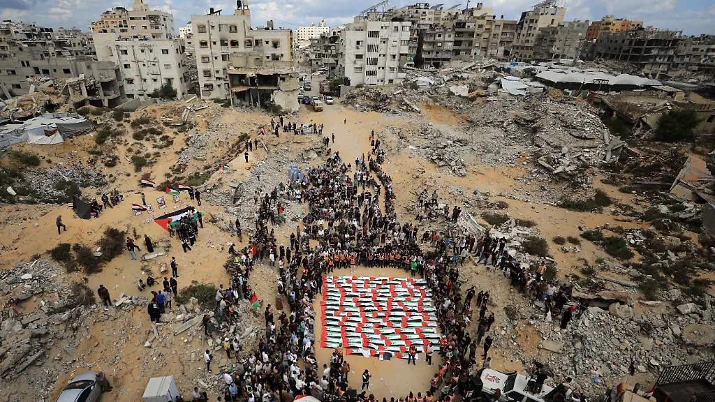 2026-10-01T074702Z_674075773_RC27UNA43AET_RTRMADP_3_ISRAEL-PALESTINIANS-GAZA-FUNERAL