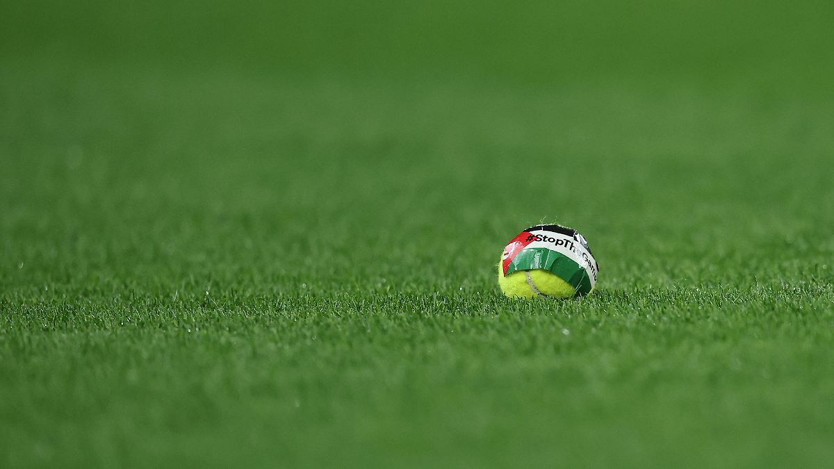 Proteste unterbrechen Nations-League-Spiel