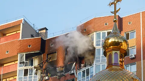 epi_1083615065_REUTERSFOTO_2026-10-02T063626Z 1266599329 RC2SUNA0P42P RTRMADP 3 UKRAINE-CRISIS-ATTACK-KYIV.JPG_Aftermath of a Russi