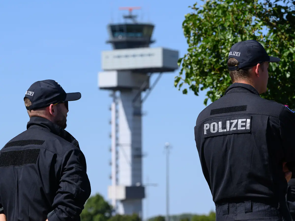 Lücke bei hybriden Attacken: Putins Schattenkrieg trifft Europas offene Flanke