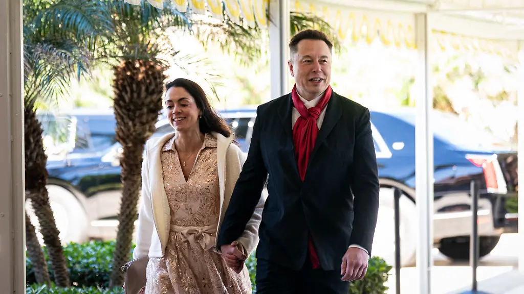 AFP__20260201__2258846110__v2__HighRes__PresidentTrumpAttendsDanScavinoSWeddingAtMar