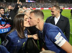 Das ganze Land spielt verrückt: Bosnien-Herzegowina legt sich Edin Dzeko zu Füßen