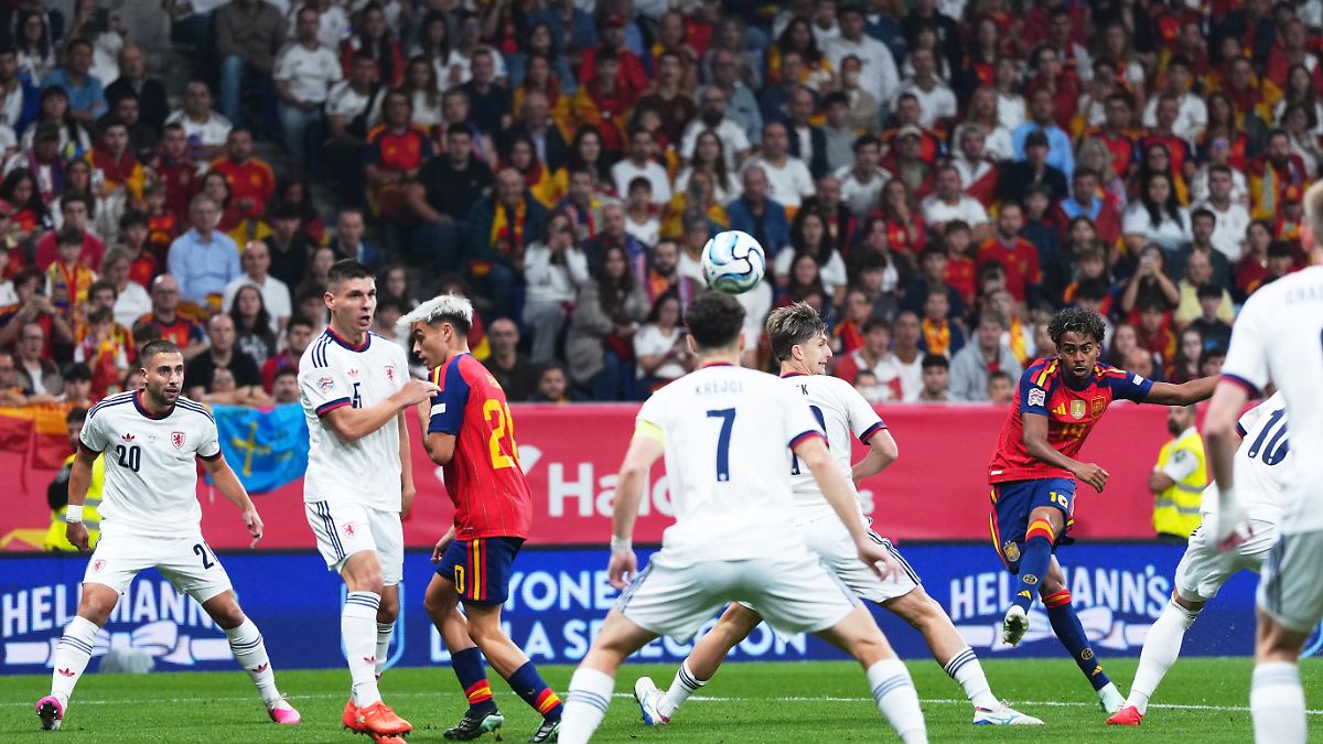 Photo: n-tv.de Spain defeats Czech Republic 3-1 in UEFA Nations League