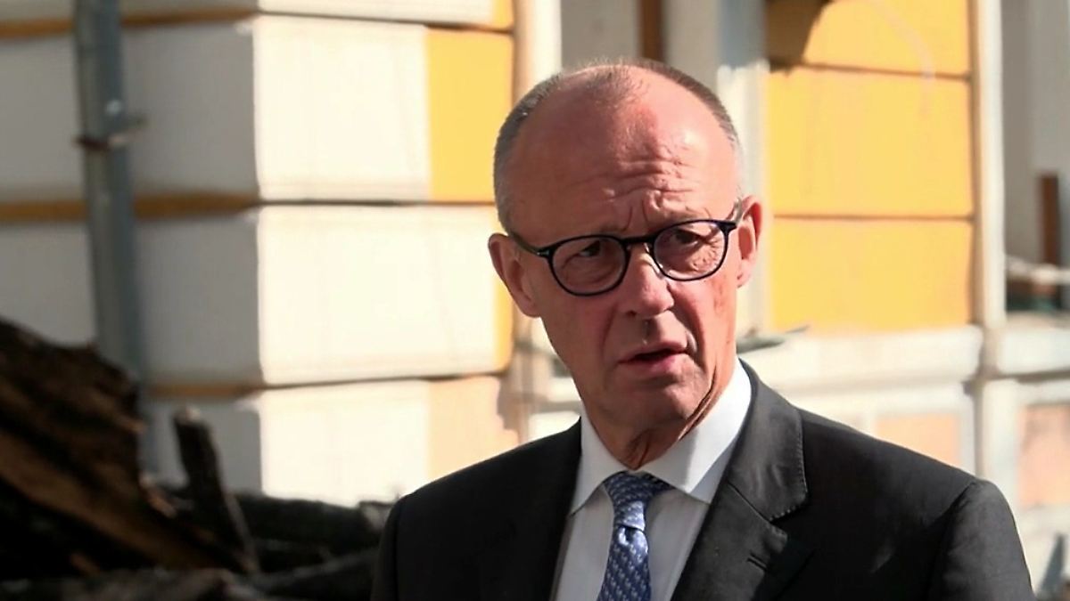 Kanzler appelliert bei Kiew-Besuch: Merz verurteilt Putins "barbarische Angriffe" - n-tv.de