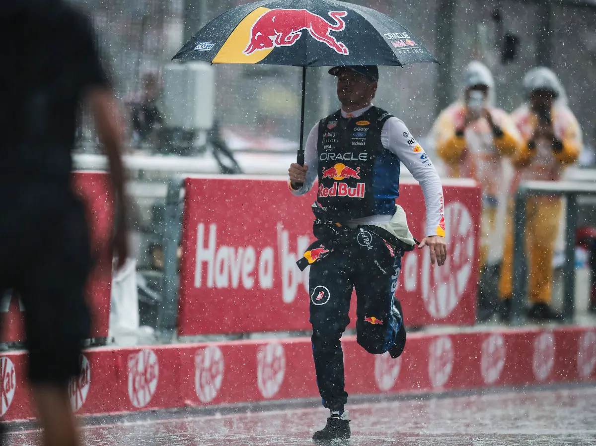 Formel 1: Verstappen siegt in Malaysia – Presse spottet über Chaos