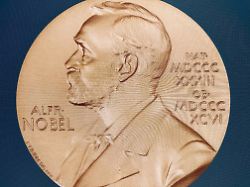 Für Entdeckungen bei Optogenetik: Medizin-Nobelpreis geht an zwei Deutsche und einen US-Amerikaner