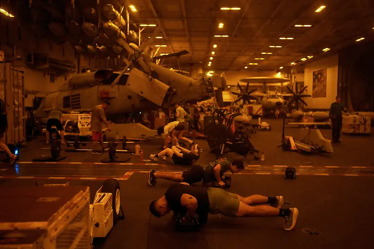 2026-10-03T100522Z_856443221_RC2IINACJRQI_RTRMADP_3_IRAN-CRISIS-AIRCRAFT-CARRIER