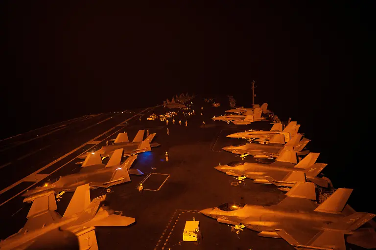 2026-10-03T100322Z_509248403_RC2BHNAMO9G0_RTRMADP_3_IRAN-CRISIS-AIRCRAFT-CARRIER