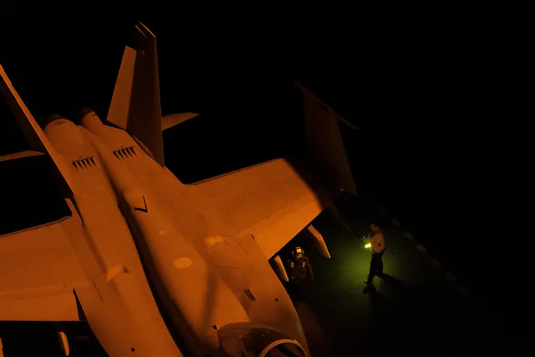 2026-10-03T100625Z_143108646_RC2QHNA86S4B_RTRMADP_3_IRAN-CRISIS-AIRCRAFT-CARRIER