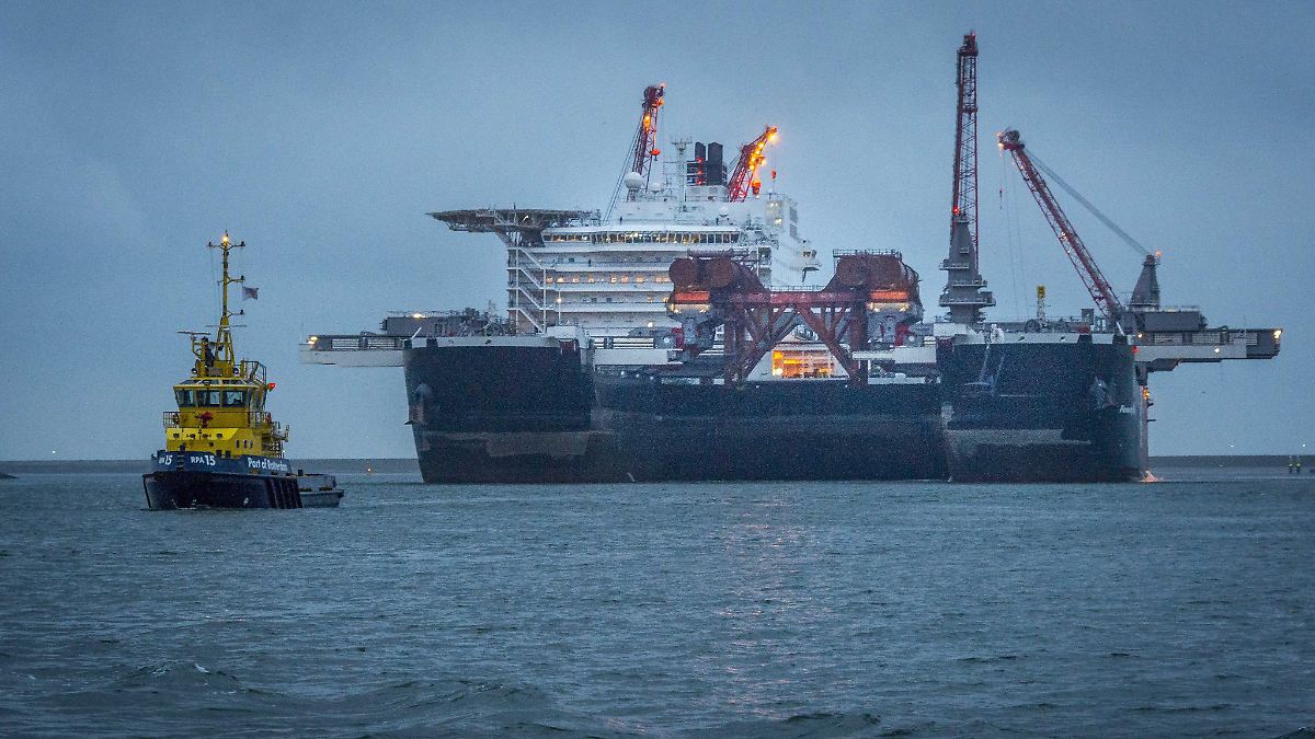 Der Tag: 382-Meter-Riese: Größtes Arbeitsschiff der Welt geht auf ...