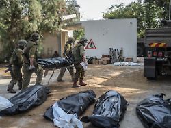 Hamas-Überfall am 7. Oktober: "Unsere Trauer kann keine Entschuldigung für Krieg sein"