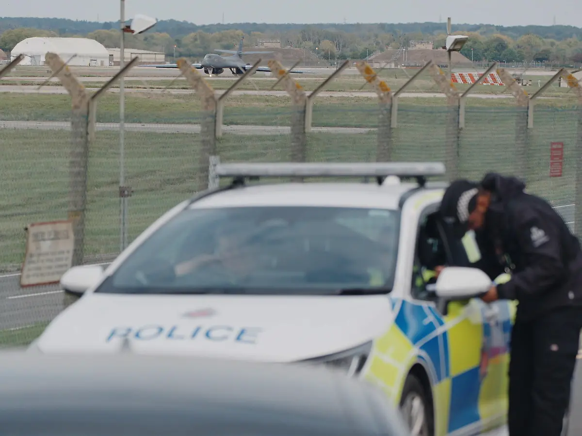 RAF Fairford: Britische Polizei nimmt weiteren Verdächtigen fest
