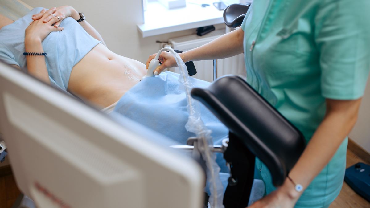 German gynecologists warn health reforms could cut millions of appointments