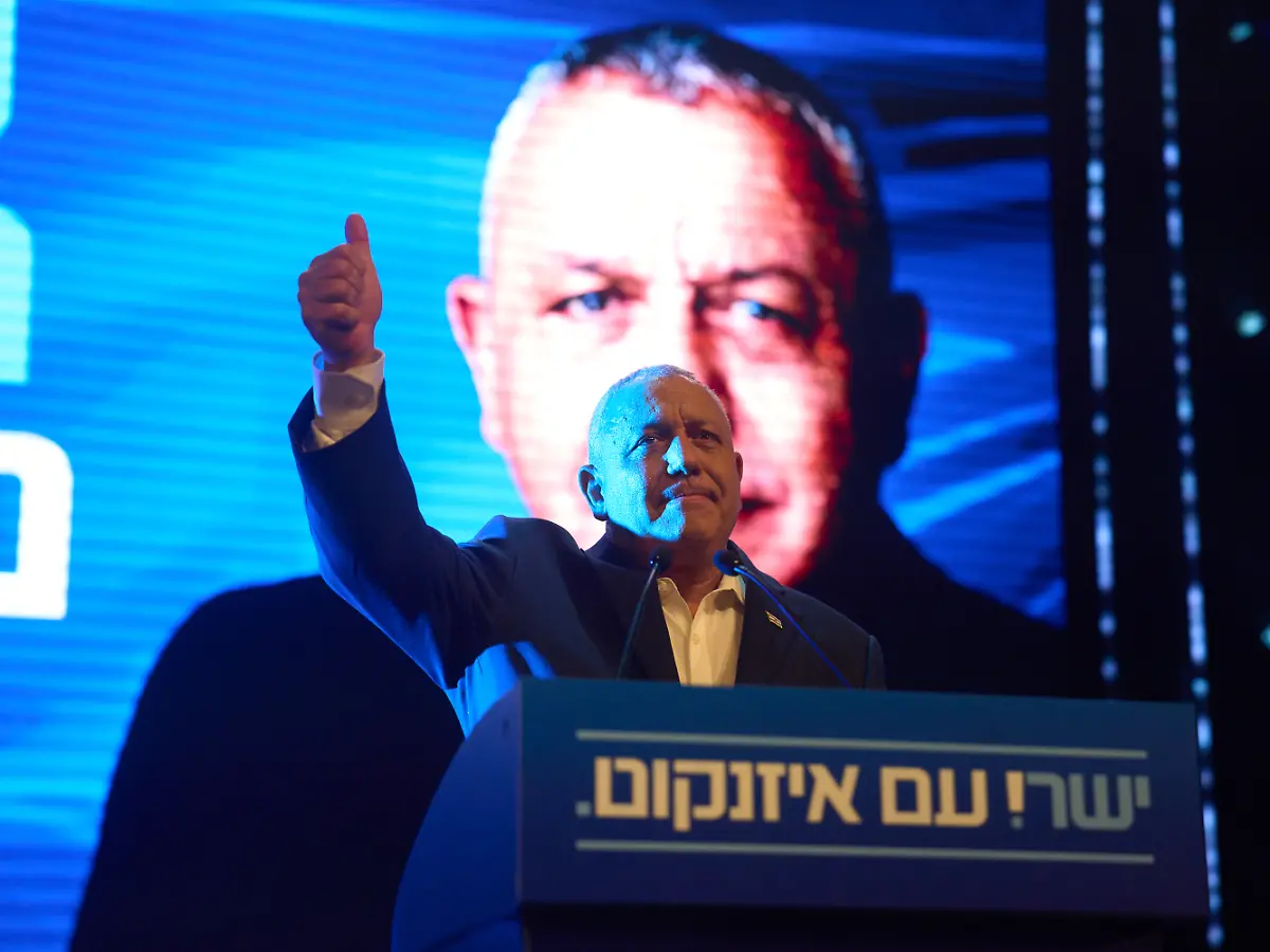 "Weniger demokratisches Land": Israelischer Oppositionsführer: Netanjahu wird Israel in die Isolation führen