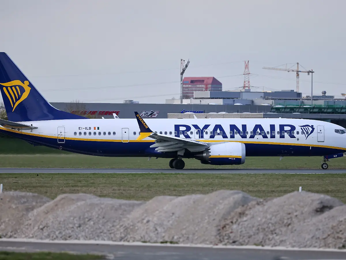 Streit um Flughafengebühren: Ryanair stellt Betrieb in Bremen ein und streicht in Wien Flüge