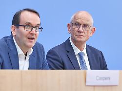 Bild: TÜV-Chef fordert KI-souveräne EU: Bundesregierung warnt, aber der Weltuntergang fällt derzeit aus