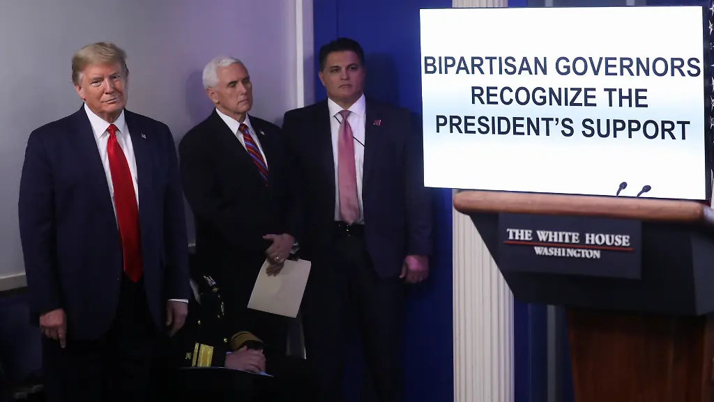 2020-04-13T221224Z-877843830-RC2Y3G982BQJ-RTRMADP-3-HEALTH-CORONAVIRUS-USA