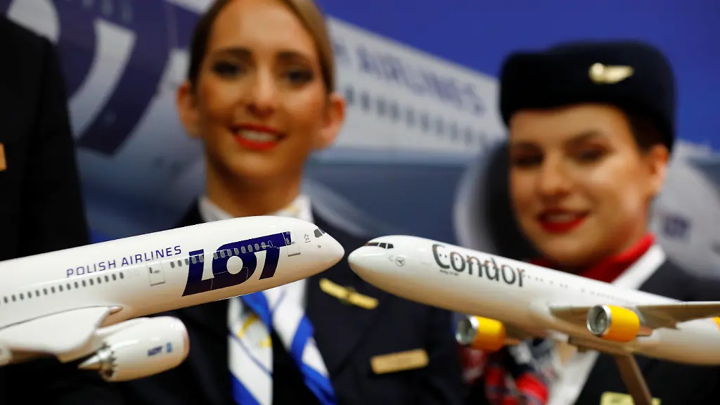 2020-01-24T100438Z-649721347-RC2AME9YJNTY-RTRMADP-3-THOMAS-COOK-CONDOR-SALE-LOT