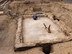 Fundament%20der%20F%C3%BChrungsstelle%20der%20DDR Grenztruppen%20aus%20den%20Jahren%201985%20bis%201989