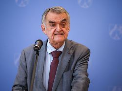 Nominierung muss warten: CDU verschiebt Reuls Landtagswahl-Aufstellung wegen Hüftbruch