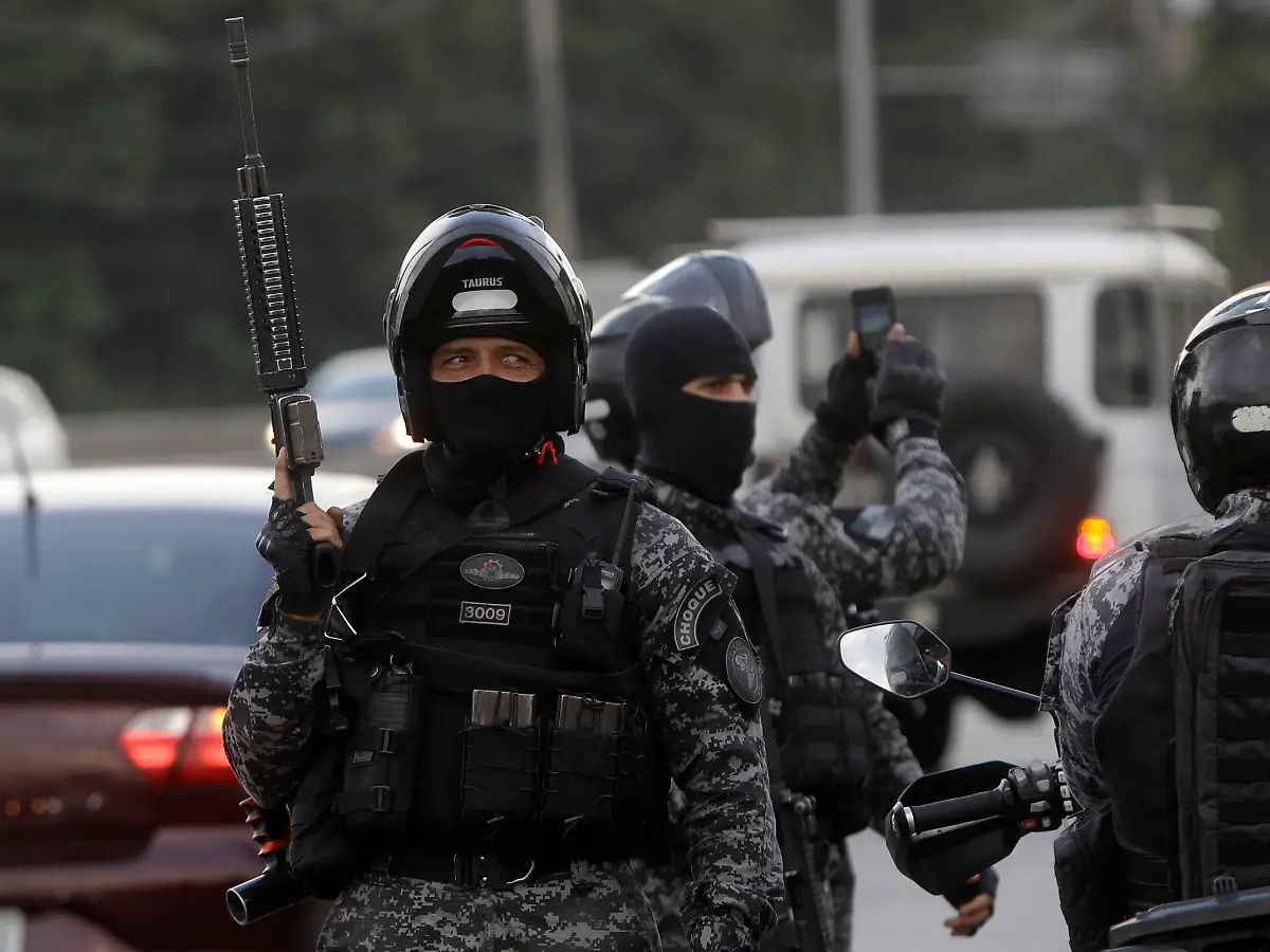 Polizei befreit 13 Kinder aus Geiselhaft in brasilianischer Kita