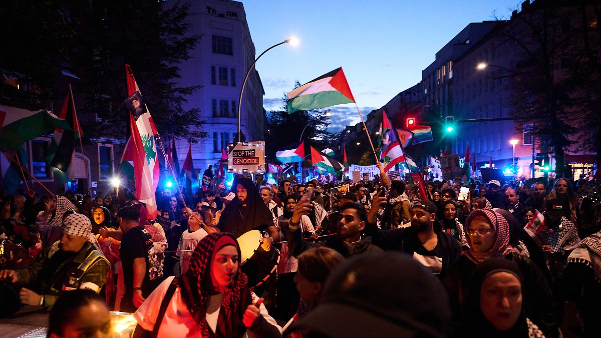 Photo : n-tv.de Berlin : plus de 3 000 personnes manifestent pour la Palestine