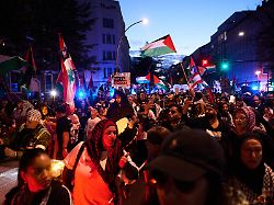 Bild: Festnahmen wegen Volksverhetzung: Israel-Hasser demonstrieren in Berlin