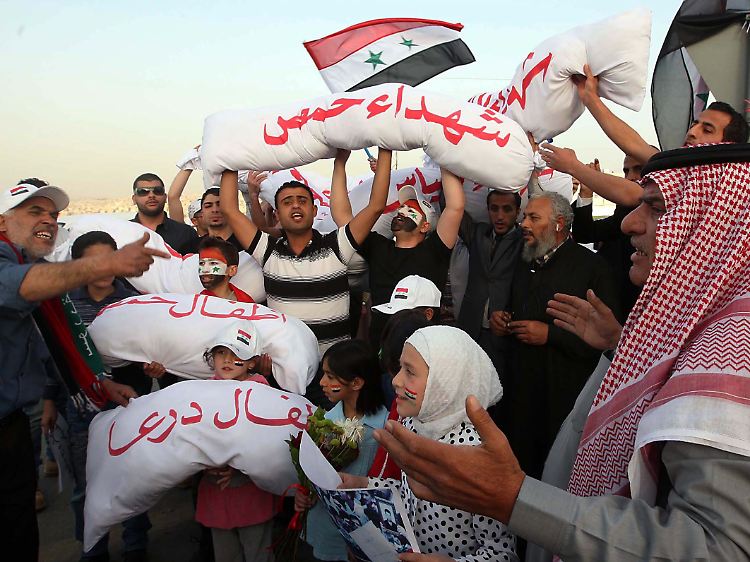Syrer protestieren auch in Jordanien gegen das Assad-Regime.