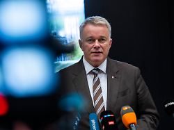 Vorschlag der SPD: CDU-Landeschef Schnieder erteilt Rentengipfel Absage
