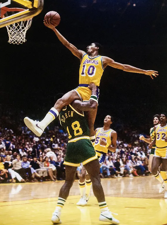 095A_LA_LAKERS_VA_02202