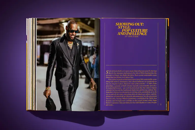 LA_LAKERS_VA_GB_OPEN001-378-379-X_02202
