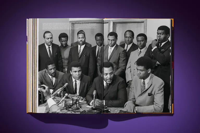 LA_LAKERS_VA_GB_OPEN001-452-453-X_02202