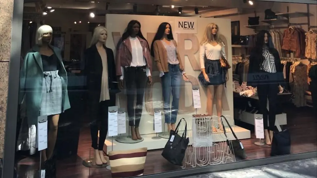 Wolfram-van-Tongern-betreibt-in-der-Siegburger-Innenstadt-das-Modegeschaeft-Solo