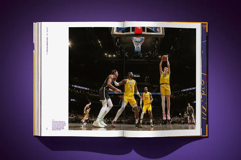 LA_LAKERS_VA_GB_OPEN001-504-505-X_02202