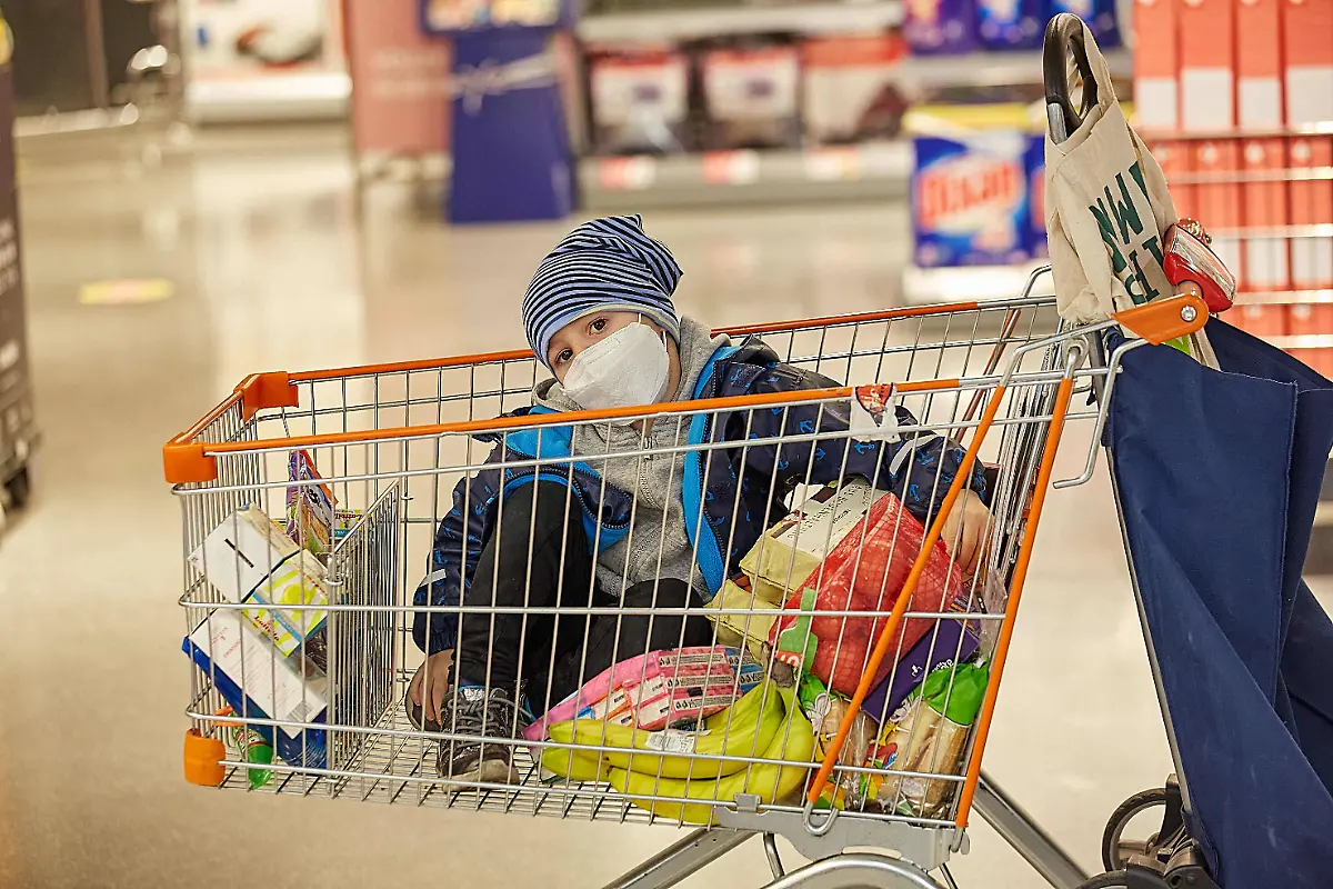 Kind-Supermarkt-Maske