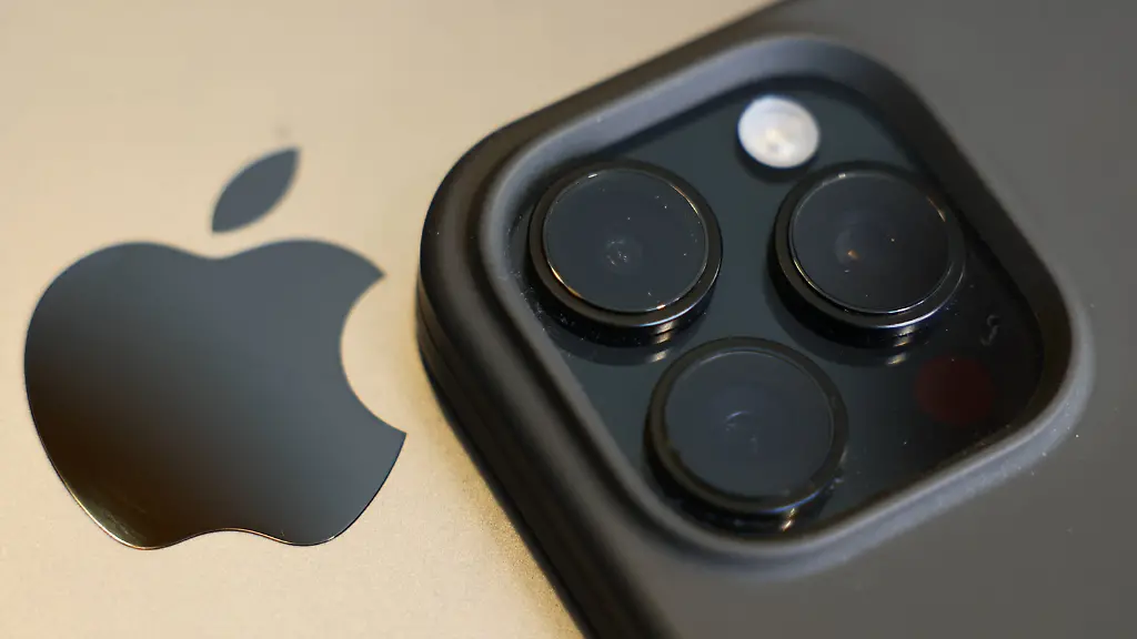 iPhone 16 Pro