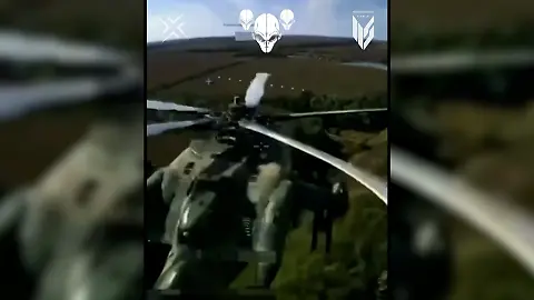 ukrainische Drohne greift im Flug russischen Helikopter an.00_01_55_20.Still001