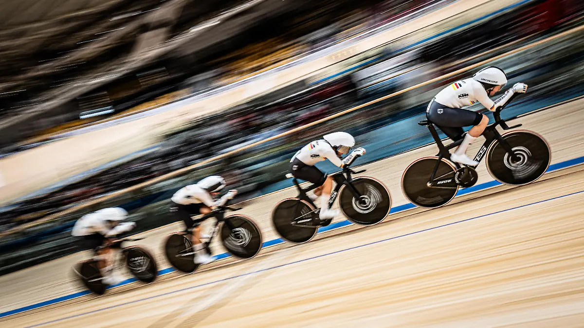 625243243