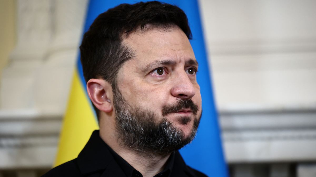 Feels Betrayed by Trump: Zelenskyy: Ukraine Is Losing a Strong Partner in ...