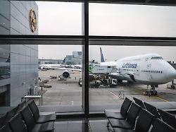 Lufthansa reagiert: Am Drehkreuz Frankfurt ist das Kerosin knapp