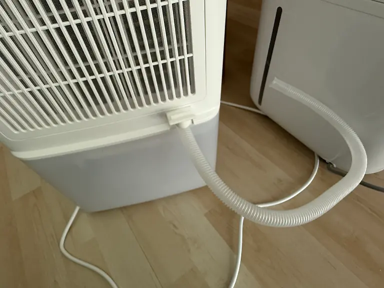 Test-Luftentfeuchter-Bosch-Wasserschlauch