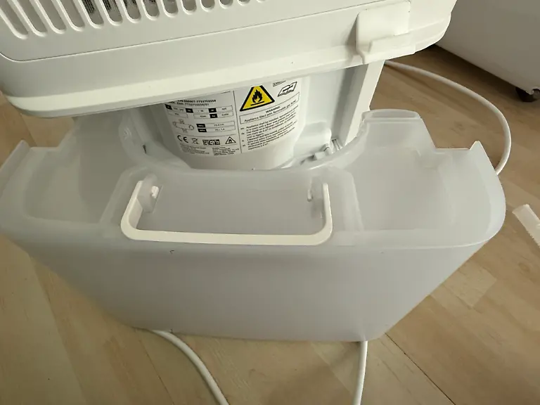 Test-Luftentfeuchter-Bosch-Wassertank-leichtgängig