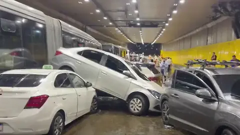 Autotunnel